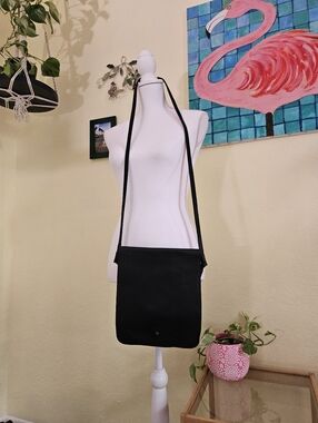 Eileen Fisher Classic Black Crossbody Bag - Unbranded